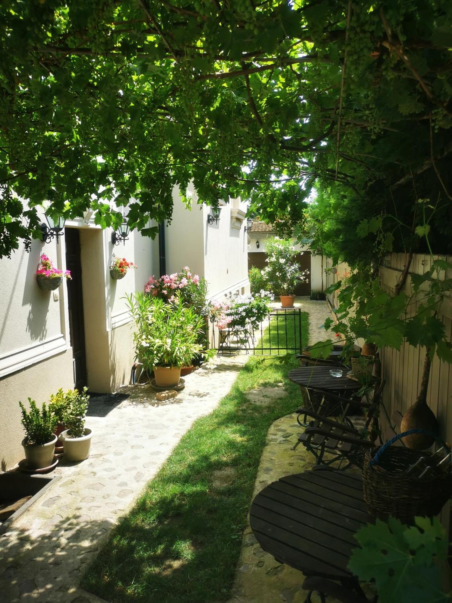 Kuria Apartman Budapest With Free Parking Εξωτερικό φωτογραφία