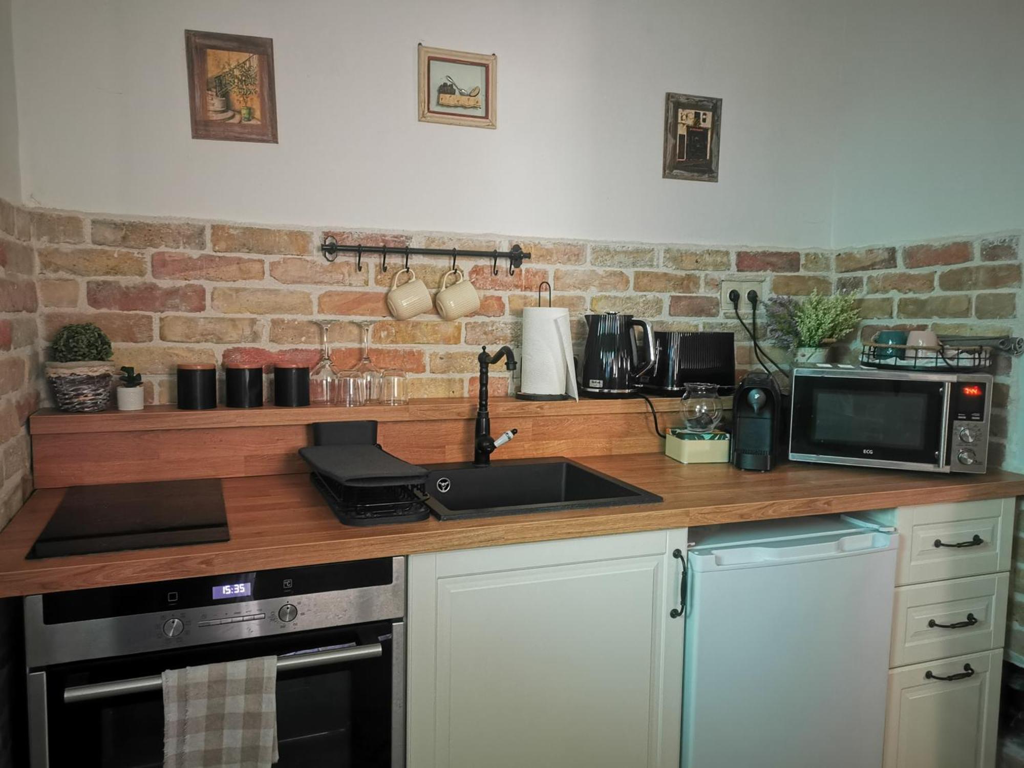 Kuria Apartman Budapest With Free Parking Εξωτερικό φωτογραφία
